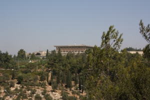 Die Knesset, das Regierungsgebäude, in dem alle Entscheidungen des Landes gefällt werden.